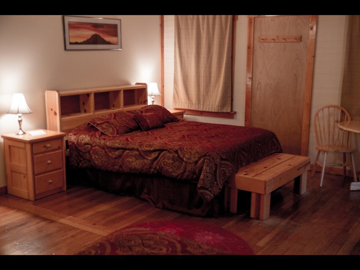 אשפורד Whittaker'S Motel & Historic Bunkhouse חדר תמונה