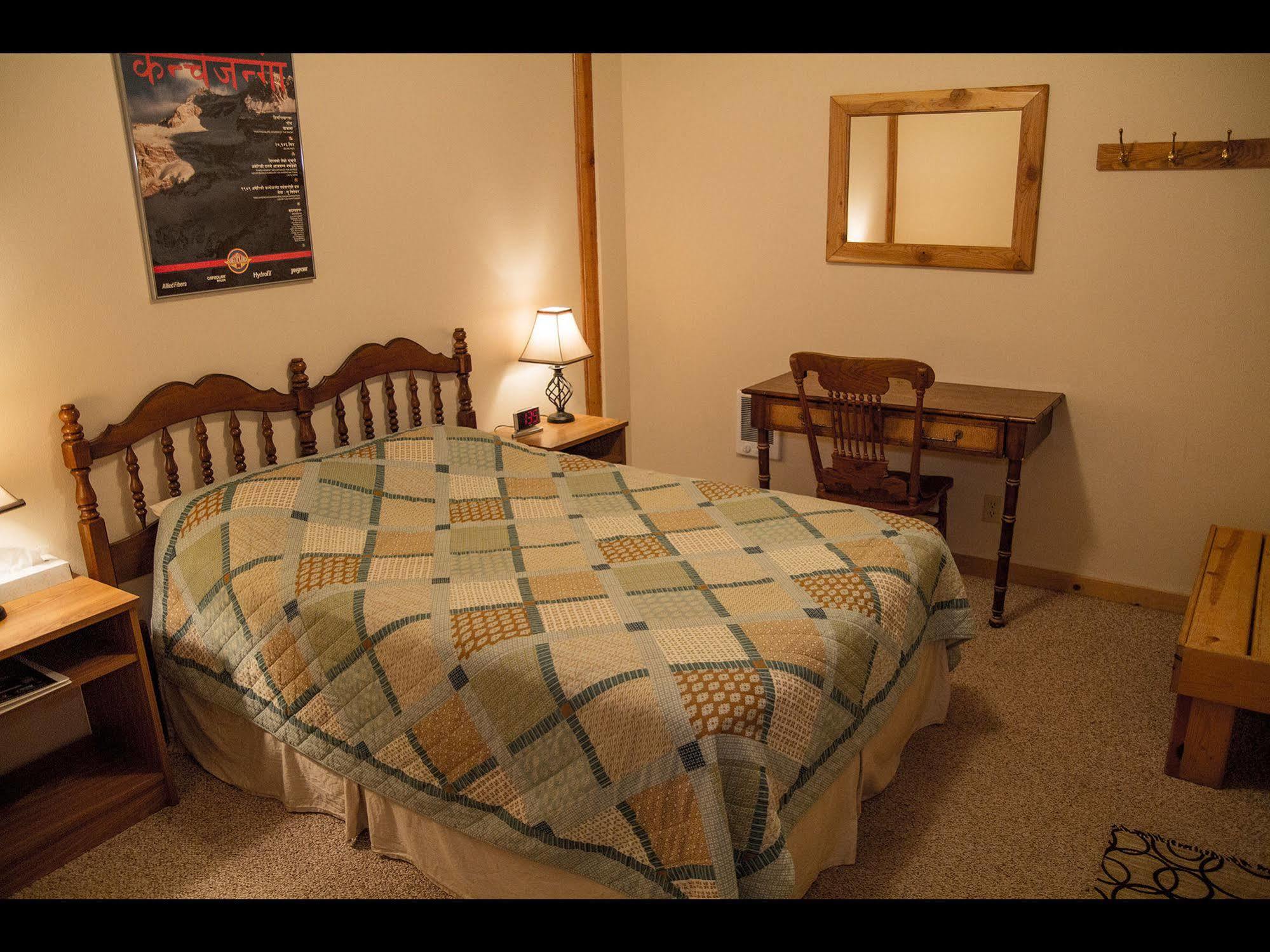 אשפורד Whittaker'S Motel & Historic Bunkhouse מראה חיצוני תמונה
